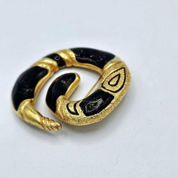 Serpent Snake Brooch Vintage Chunky Paisley Black Enamel Gold Tone Statement Pin - Picture 4 of 8